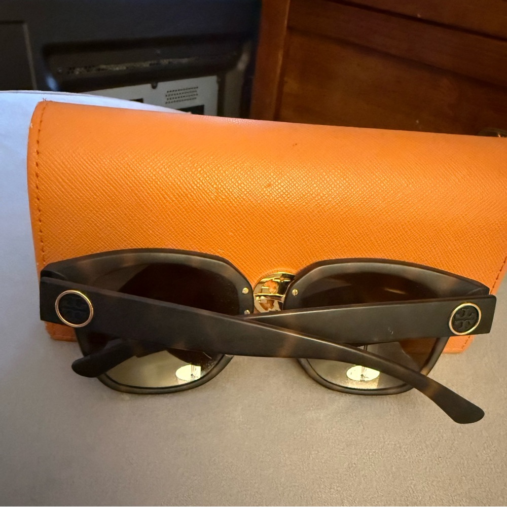 Tory Burch Tortoise Sunglasses with Bold Orange Case - Picture 5 of 14
